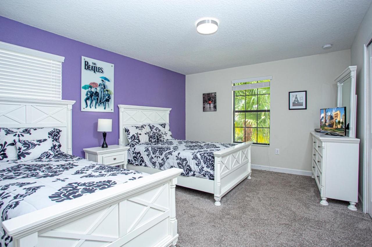 Holiday home Gorgeous 5 Bd Single Family With Pool 5528