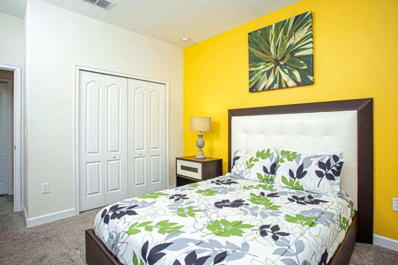 Holiday home Gorgeous 5 Bd Single Family With Pool 5528