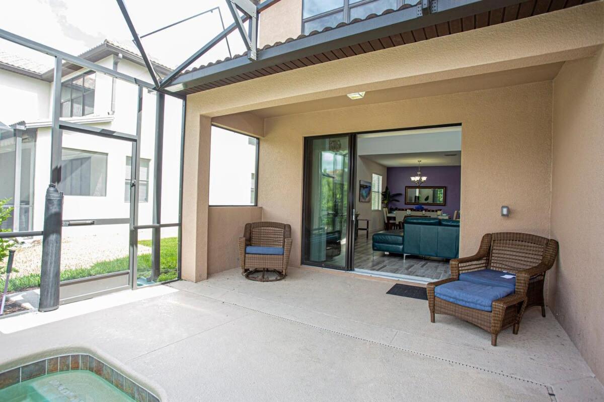 Holiday home Gorgeous 5 Bd Single Family With Pool 5528 *
