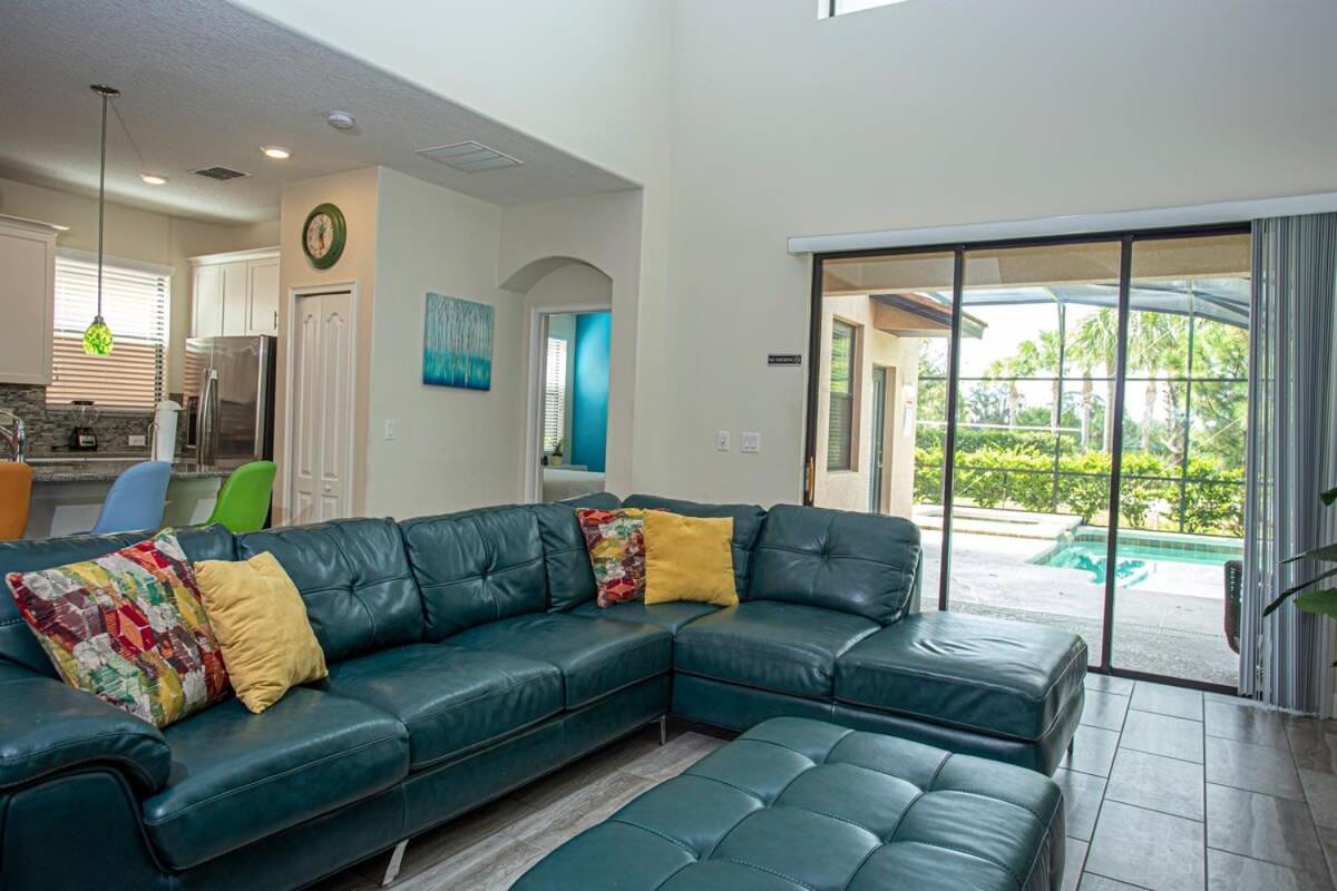 Gorgeous 5 Bd Single Family With Pool 5528 Holiday home *