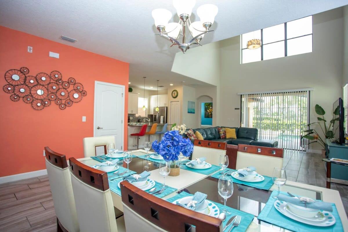 Gorgeous 5 Bd Single Family With Pool 5528 Holiday home